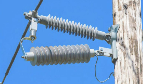 69-kV-line-no-static-wire-and-arresters-installed-on-all-three-phases.jpg