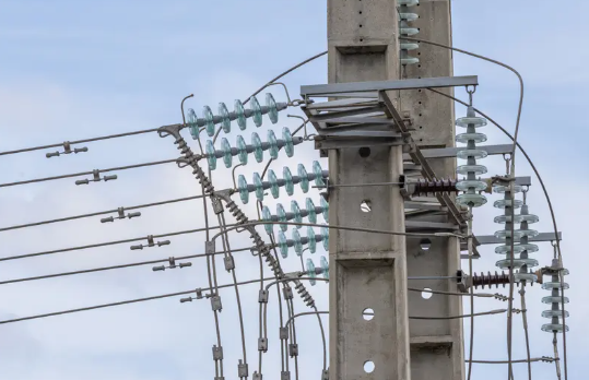 Application of Composite Materials in Distribution Line Insulators: Mechanical Properties, Weathering Resistance, And Cost-Benefit Analysis